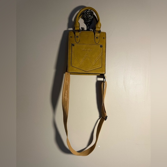 NWOT Wrangler Ladies North South Mini Yellow Tote Crossbody Bag - Picture 2 of 6